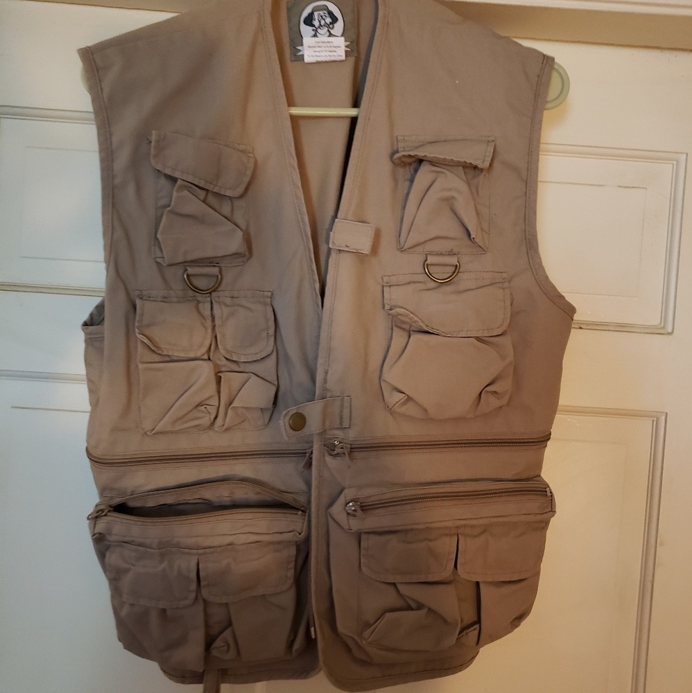 Fishing vest for kids. Uncle Milty brand size Lg